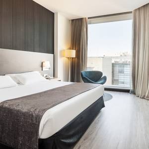 Habitación doble estándar Hotel ILUNION Atrium Madrid